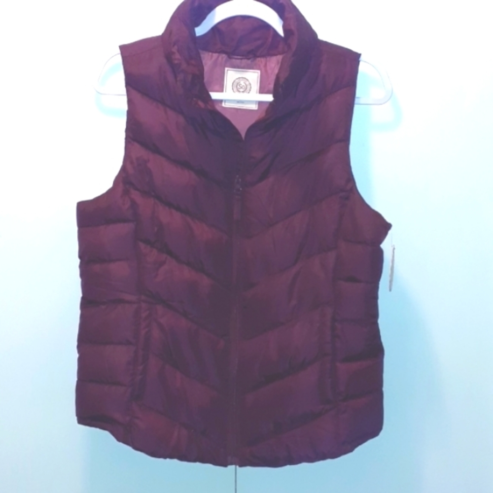 Puffer Vest - Picture 2 of 8